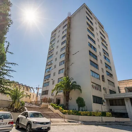 Host Wise - Peaceful Sunny Flat - Ace Location شقة بورتو