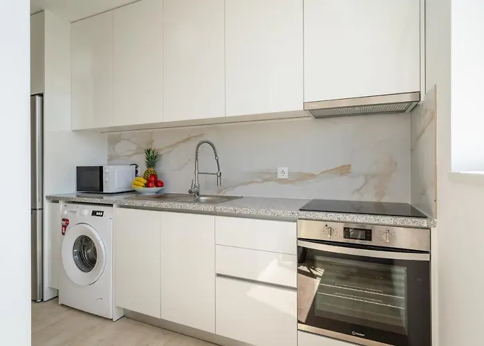 Host Wise - Peaceful Sunny Flat - Ace Location * 波尔图