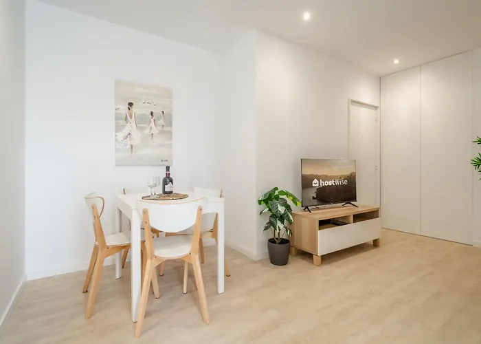 Host Wise - Peaceful Sunny Flat - Ace Location * 波尔图