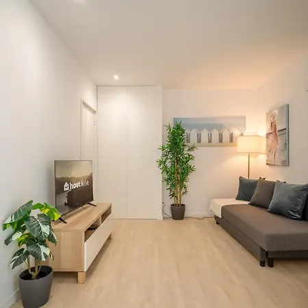 Host Wise - Peaceful Sunny Flat - Ace Location *