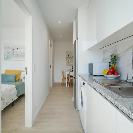 Host Wise - Peaceful Sunny Flat - Ace Location * Porto